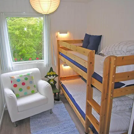 30352-odder-sondre-skovvej-2 Nyaraló *